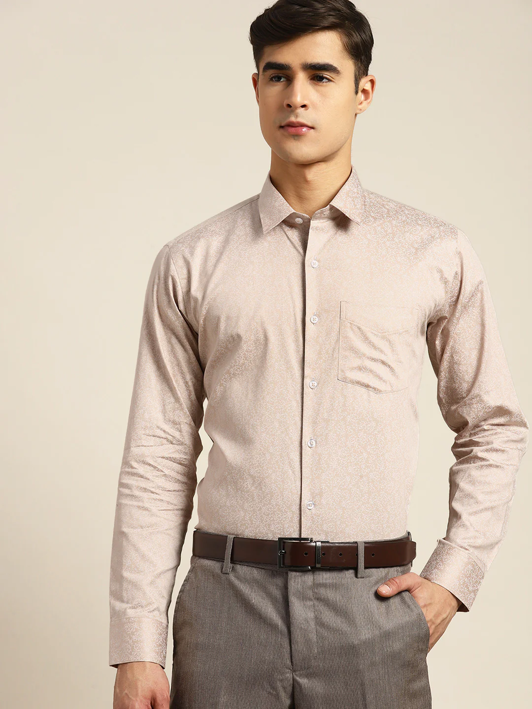 Men Cream Print Pure Cotton Slim fit Party Shirt