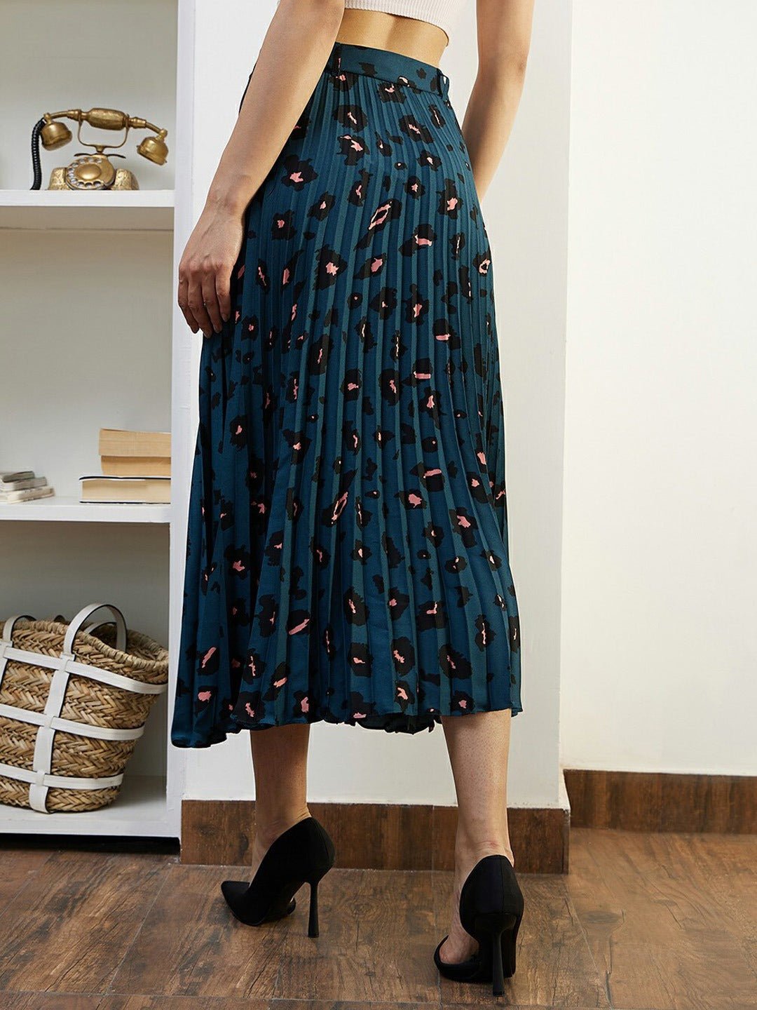 Folk Republic Women Blue & Orange Animal Printed Elastic Waist Slip-On Accordion Pleated A-Line Midi Skirt - #folk republic#