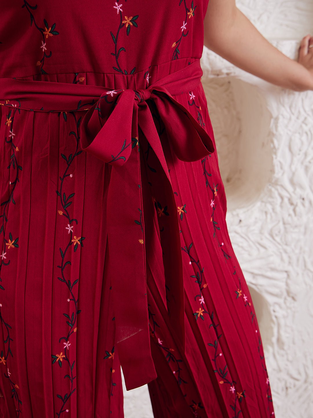 Folk Republic Women Red Floral Printed Halter Neck Sleeveless Waist Tie-Up Pleated Culotte Jumpsuit - #folk republic#