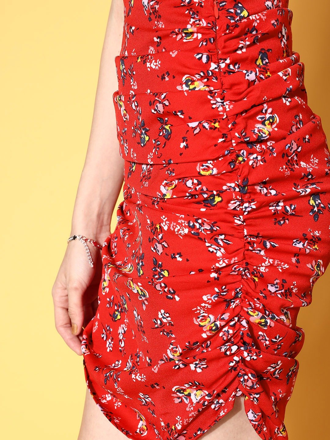 Folk Republic Women Red & White Floral Printed High-Rise Waist Ruched Pencil Mini Skirt - #folk republic#