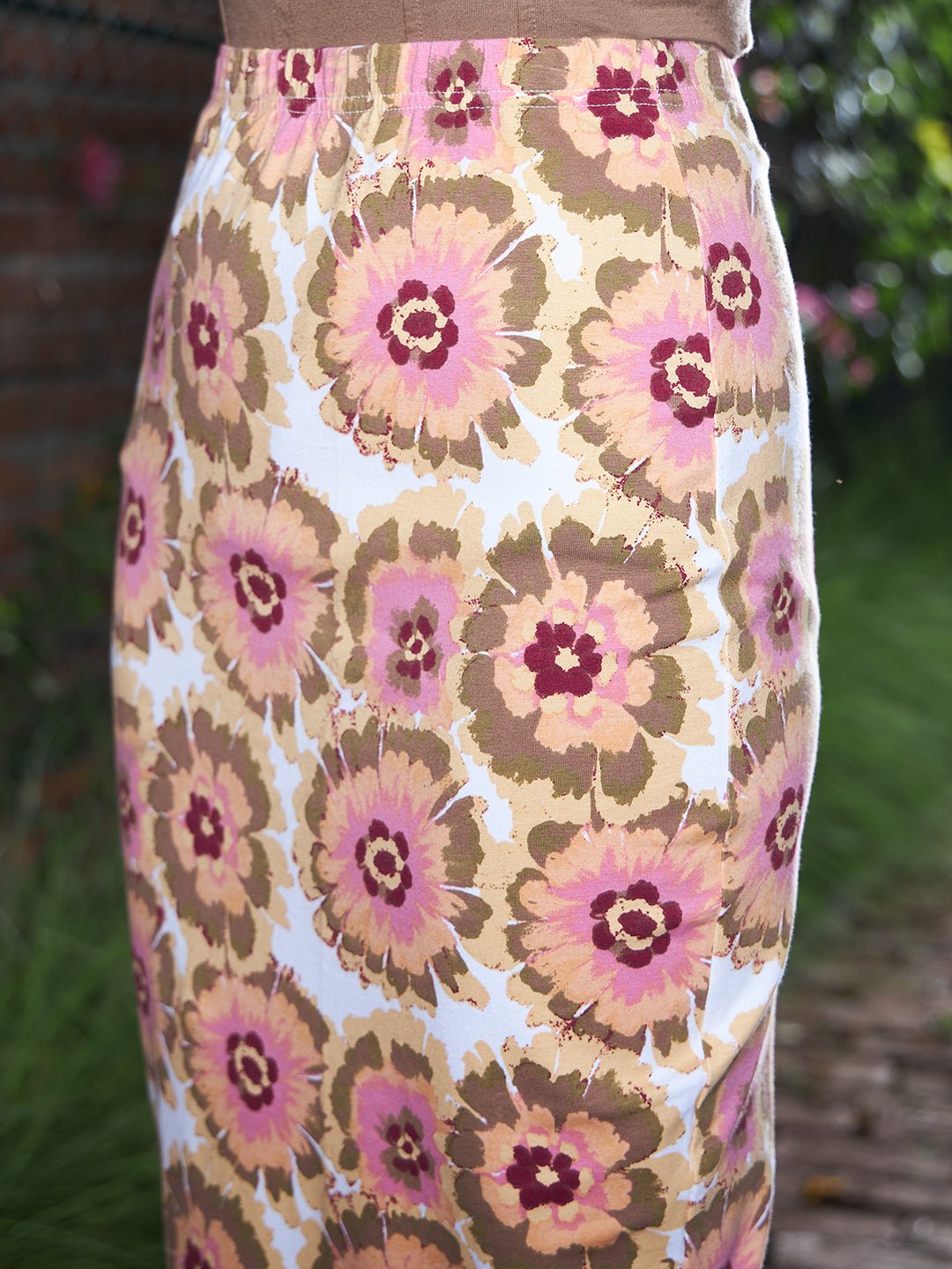 Folk Republic Women White & Pink Floral Printed Cotton Blend Slip-On Straight Hem Slitted Pencil Midi Skirt - #folk republic#