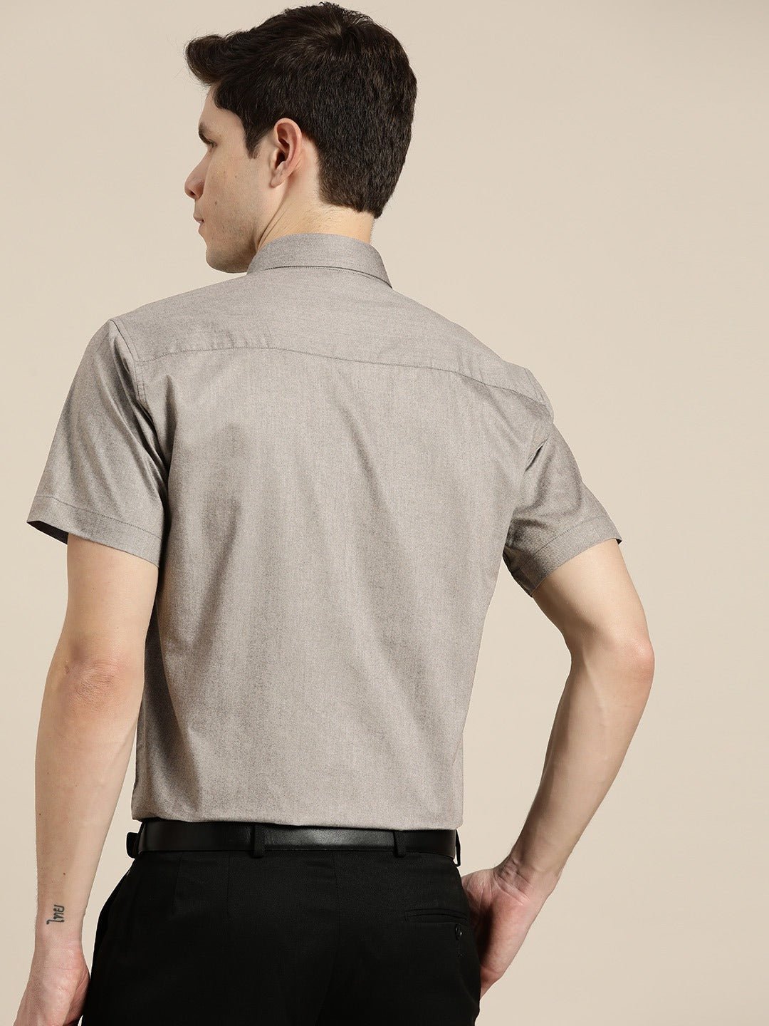 Men Grey Solid Chambray Short Sleeve Cotton Rich Slim Fit Formal Shirt - #folk republic#
